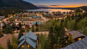 Downtown luxury retreat, Lake and MTN views, Yoga