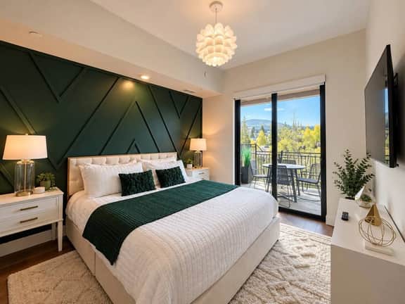 Steps to Downtown WP | Private EV charger |Hot tub - Image 5