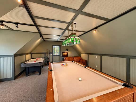 2.5 acre Lake+Mountain View Cabin | Game Loft - Image 2